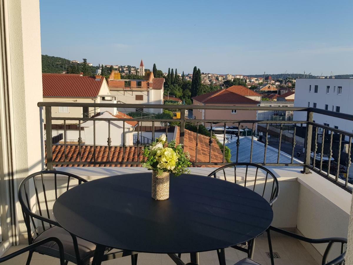 Luxury Apartman Ivana Трогір Екстер'єр фото